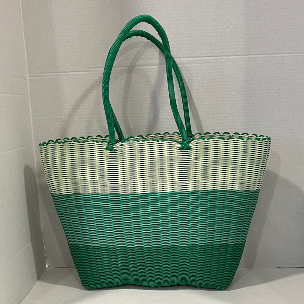 Elegant Green and Cream Hand-Woven Plastic Tote Bag Beach Summer Shopping